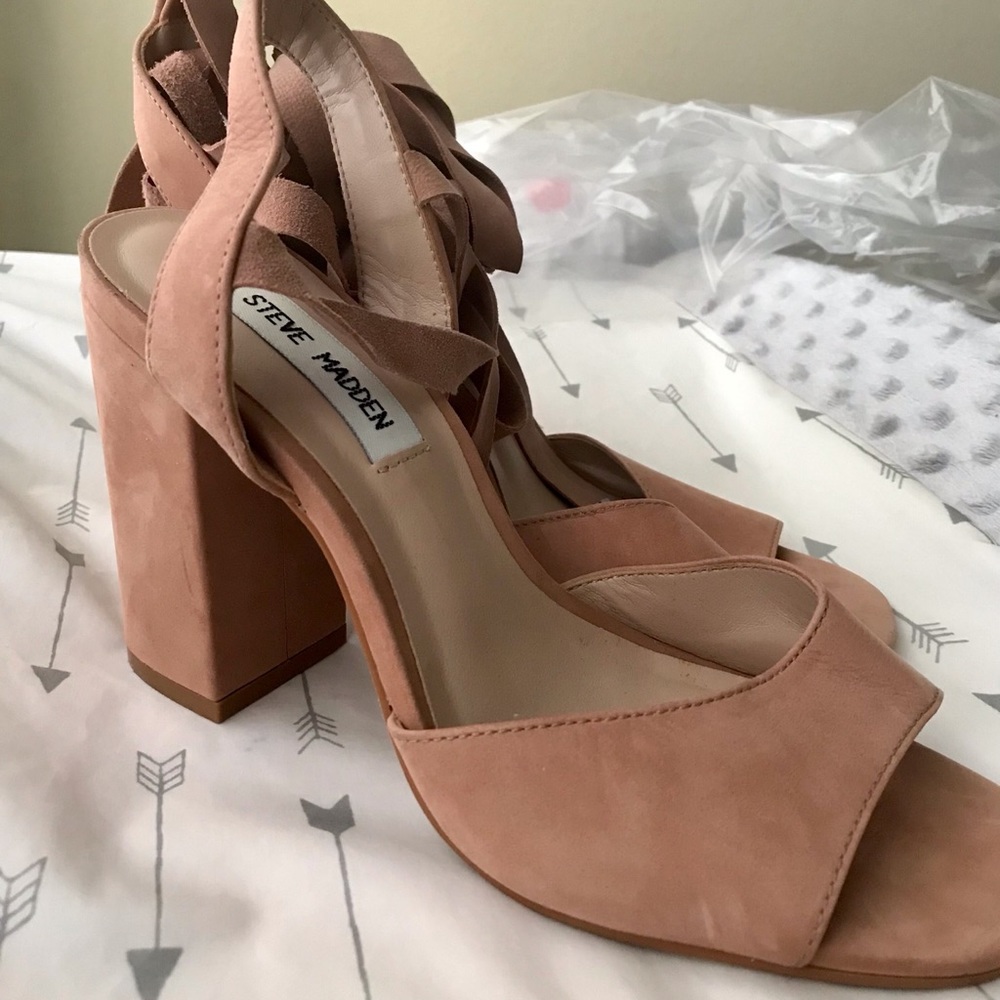 Steve Madden wrap around heels
